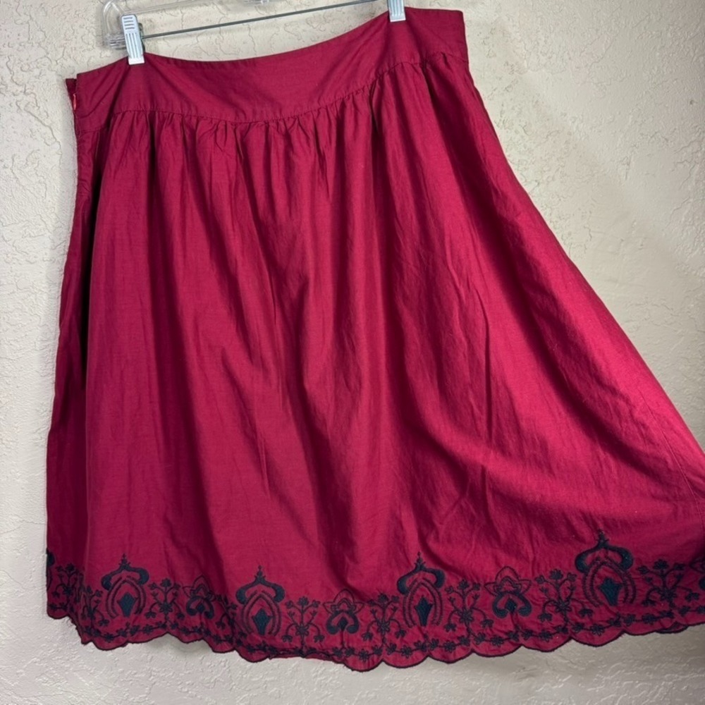 Womens Embroidered Skirt 100% Cotton Size 14 Dark Red Midi Bohemian Twee Lined
